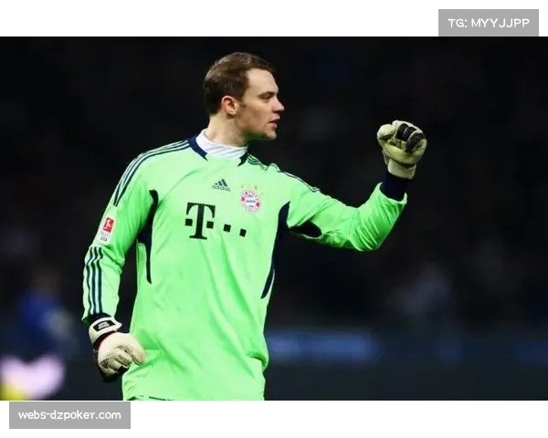 《诺伊尔滑雪重伤背后的坚韧之路 揭秘门将康复与心理重建全过程》 《诺伊尔滑雪重伤背后的坚韧之路 揭秘门将康复与心理重建全过程》