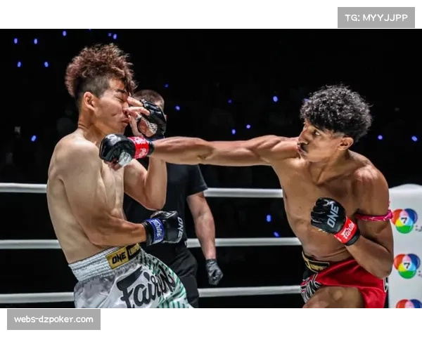 育乐佩与庞佩再度对决激战上演 蝇量级泰拳合约之争悬念再起 育乐佩与庞佩再度对决激战上演 蝇量级泰拳合约之争悬念再起